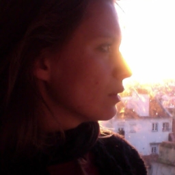 Avatar of user MARIAJOANA77